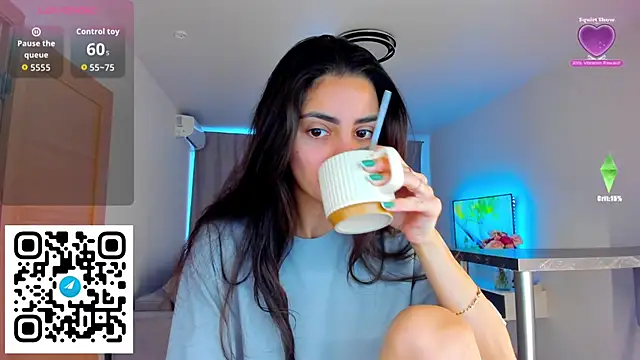 EmiliaZen online show from October 2025 01:22:01 PM