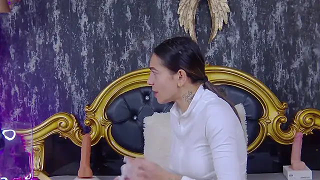 Snapshot of PlayfulShow chatting on March 2025 06:05:01 AM PlayfulShow online show from March 2025 06:05:01 AM