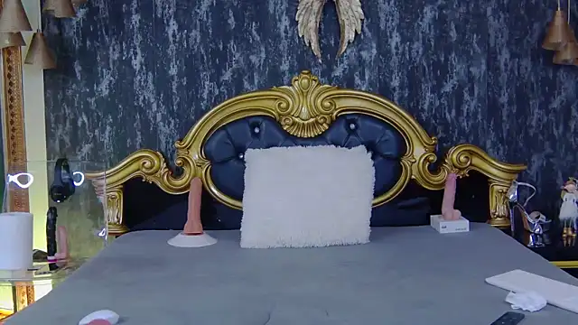 Snapshot of PlayfulShow chatting on March 2025 01:08:01 PM PlayfulShow online show from March 2025 01:08:01 PM