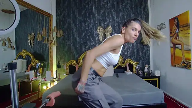 Snapshot of PlayfulShow chatting on March 2025 03:36:02 PM PlayfulShow online show from March 2025 03:36:02 PM