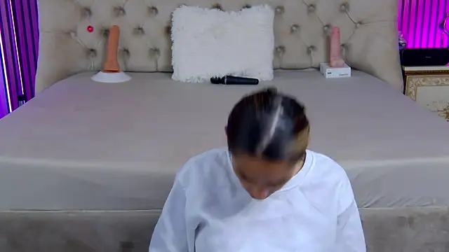 Snapshot of PlayfulShow chatting on September 2025 07:46:02 AM PlayfulShow online show from September 2025 07:46:02 AM