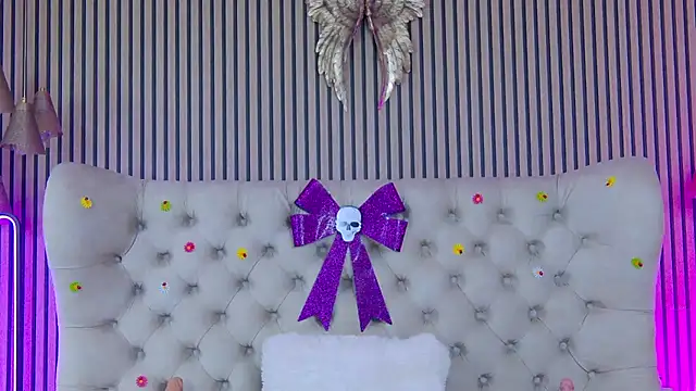 Snapshot of PlayfulShow chatting on October 2025 12:01:02 PM PlayfulShow online show from October 2025 12:01:02 PM