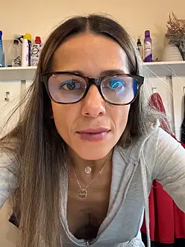 Snapshot of PlayfulShow chatting on October 2025 10:30:01 AM PlayfulShow online show from October 2025 10:30:01 AM