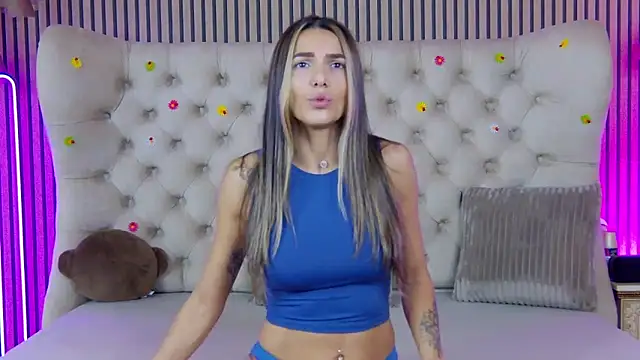 Snapshot of PlayfulShow chatting on November 2025 09:31:01 AM PlayfulShow online show from November 2025 09:31:01 AM