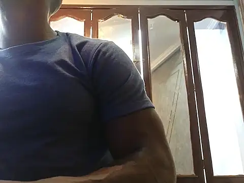 LiamRivers  online show from February 2026 06:36:01 PM