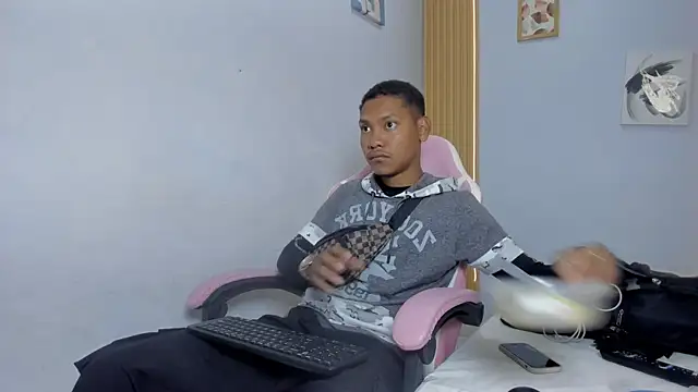 blackdirty420 online show from October 2025 03:34:01 PM