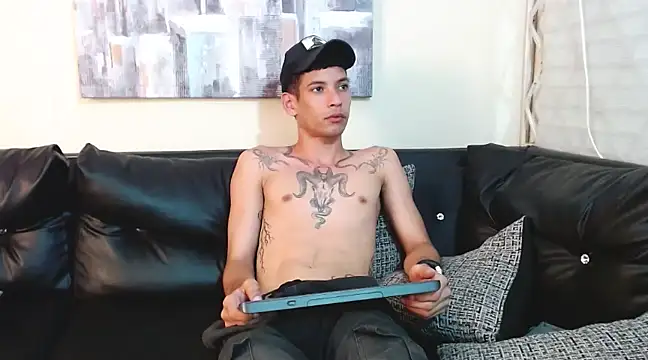 Snapshot of biigjhonny chatting on February 2025 09:36:02 AM biigjhonny online show from February 2025 09:36:02 AM