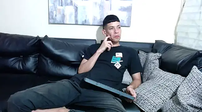 Snapshot of biigjhonny chatting on February 2025 02:26:01 AM biigjhonny online show from February 2025 02:26:01 AM