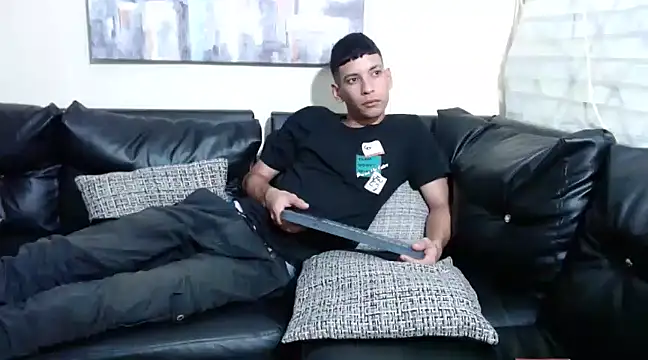 Snapshot of biigjhonny chatting on February 2025 05:31:02 AM biigjhonny online show from February 2025 05:31:02 AM