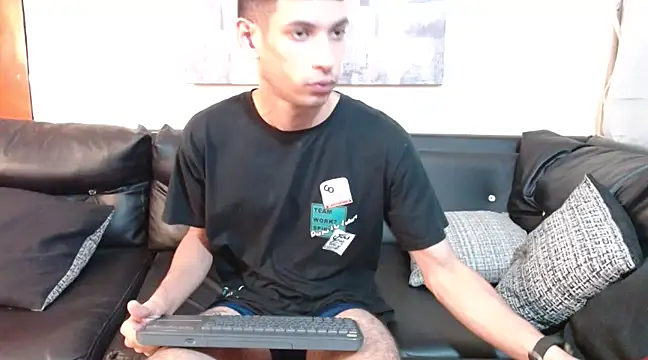 Snapshot of biigjhonny chatting on March 2025 06:33:02 AM biigjhonny online show from March 2025 06:33:02 AM