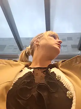 Snapshot of Sexybiene969 chatting on October 2025 04:24:02 PM Sexybiene969 online show from October 2025 04:24:02 PM