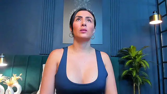 scarlet edwars online show from February 2026 08:13:02 PM