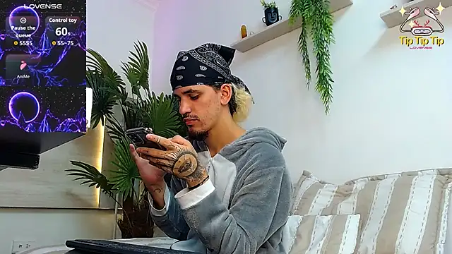 Dirty Kingg online show from September 2025 08:20:02 PM