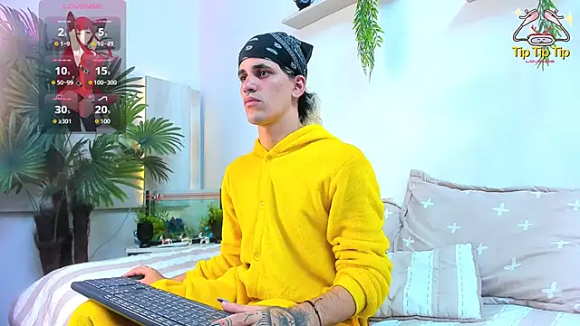 Dirty Kingg online show from September 2025 08:20:02 PM