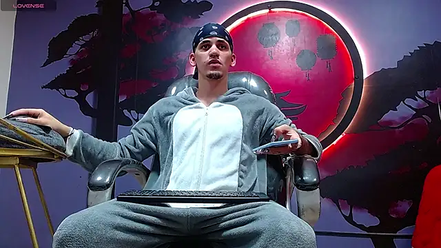 Dirty Kingg online show from November 2025 09:06:02 PM