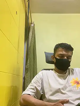 Snapshot of crazyfreaking chatting on January 2026 08:35:01 PM crazyfreaking online show from January 2026 08:35:01 PM