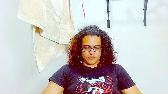 Snapshot of Diane_blossom chatting on February 2025 03:53:02 PM Diane blossom online show from February 2025 03:53:02 PM