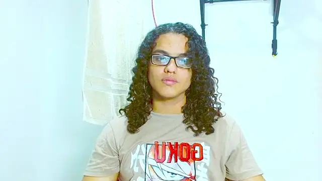 Snapshot of Diane_blossom chatting on February 2025 05:26:02 PM Diane blossom online show from February 2025 05:26:02 PM