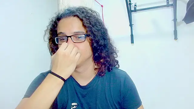 Snapshot of Diane_blossom chatting on February 2025 08:51:02 PM Diane blossom online show from February 2025 08:51:02 PM