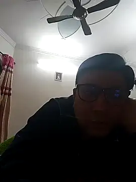 innocentboy1987 online show from March 2025 04:49:01 AM