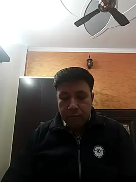 innocentboy1987 online show from November 2025 05:07:01 AM