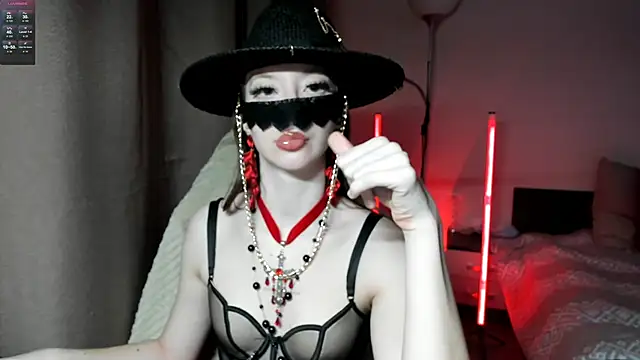 holyharlot online show from March 2025 04:51:02 PM
