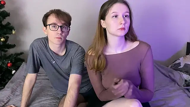 Snapshot of Sabrinaanddaniel chatting on January 2026 04:01:02 PM Sabrinaanddaniel online show from January 2026 04:01:02 PM