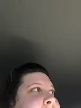 Snapshot of kitsune_giada chatting on February 2025 12:16:01 PM kitsune giada online show from February 2025 12:16:01 PM