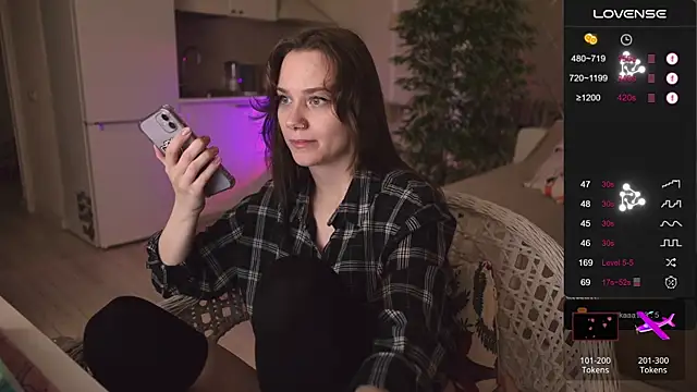 alexa feels  online show from October 2025 03:58:01 PM