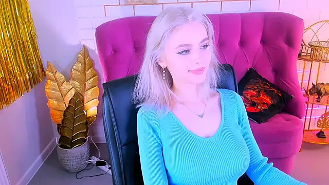 LeonaStane online show from February 2025 09:48:01 PM