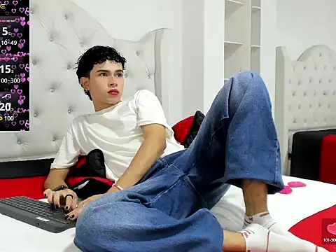 Aiiden 15 online show from February 2025 12:06:02 PM