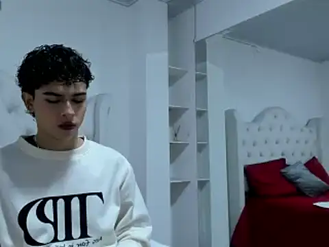 Aiiden 15 online show from February 2025 03:09:02 PM