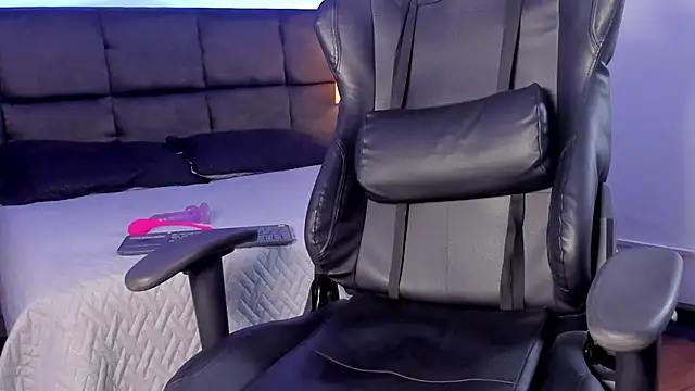 Aiiden 15 online show from October 2025 02:26:01 PM