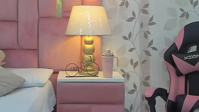 ArianaFranco online show from March 2026 01:48:02 PM