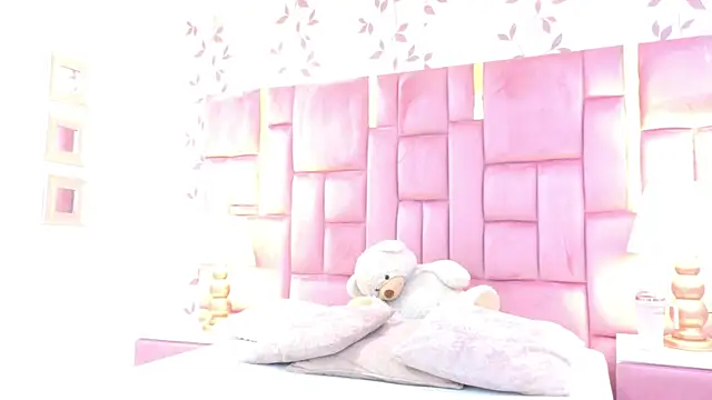 ArianaFranco online show from June 2026 01:46:01 PM