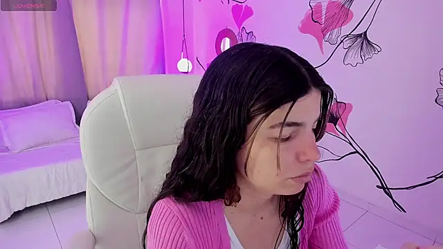 Snapshot of Isabela_Fiorelli chatting on May 2026 12:44:02 PM Isabela Fiorelli online show from May 2026 12:44:02 PM
