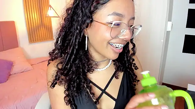 im morgann online show from February 2025 08:00:01 PM