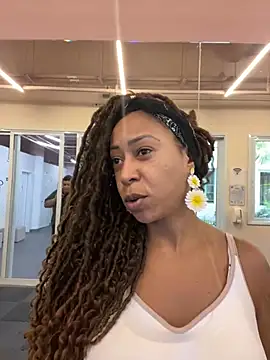 dianagolley420 online show from February 2025 03:05:01 PM