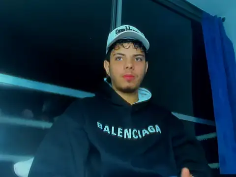 Alessandro 1610 online show from October 2025 05:58:02 AM