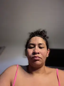 Snapshot of Carola-Ross chatting on July 2026 12:00:01 PM Carola-Ross online show from July 2026 12:00:01 PM