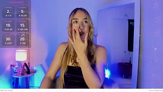 Snapshot of Emylyjonhs chatting on February 2026 08:47:01 PM Emylyjonhs online show from February 2026 08:47:01 PM