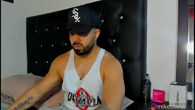 mikeblaree online show from February 2026 06:06:01 PM