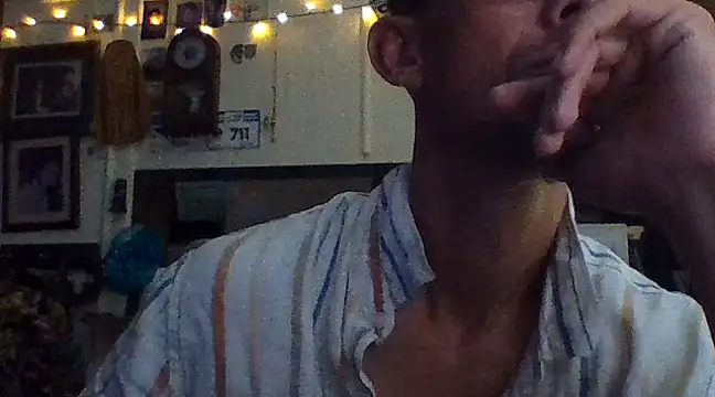 Snapshot of Invisibledickman chatting on February 2025 07:16:02 PM Invisibledickman online show from February 2025 07:16:02 PM