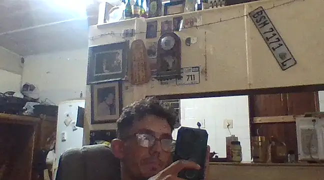 Snapshot of Invisibledickman chatting on February 2025 07:30:02 PM Invisibledickman online show from February 2025 07:30:02 PM