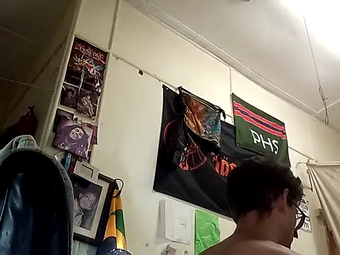 Snapshot of Invisibledickman chatting on March 2026 11:10:01 AM Invisibledickman online show from March 2026 11:10:01 AM