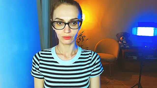 Lady Sunshine  online show from April 2026 05:54:01 PM