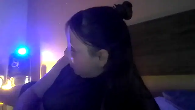 ShysluutGia online show from February 2026 12:09:02 PM