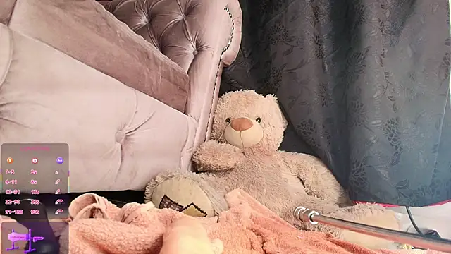 luciana hunters online show from September 2025 09:47:02 AM