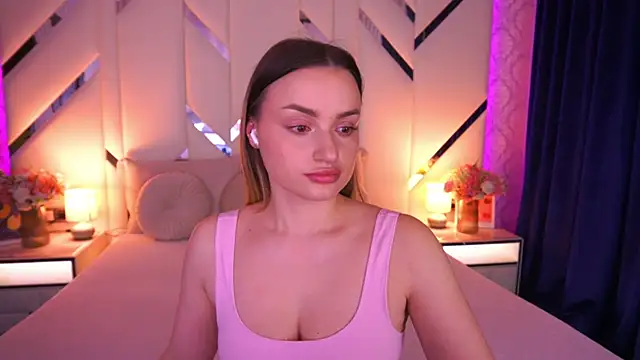 LindsieGreyy online show from March 2026 07:25:01 AM