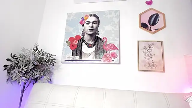 Dhalila  online show from February 2025 04:54:01 AM